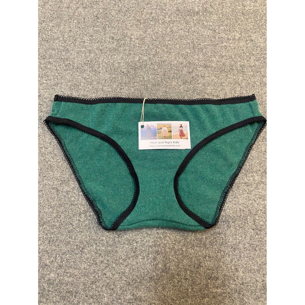 Women Cashmere Mom and Pop's Kids Panties Size M/L Green Lace Trim Luxury